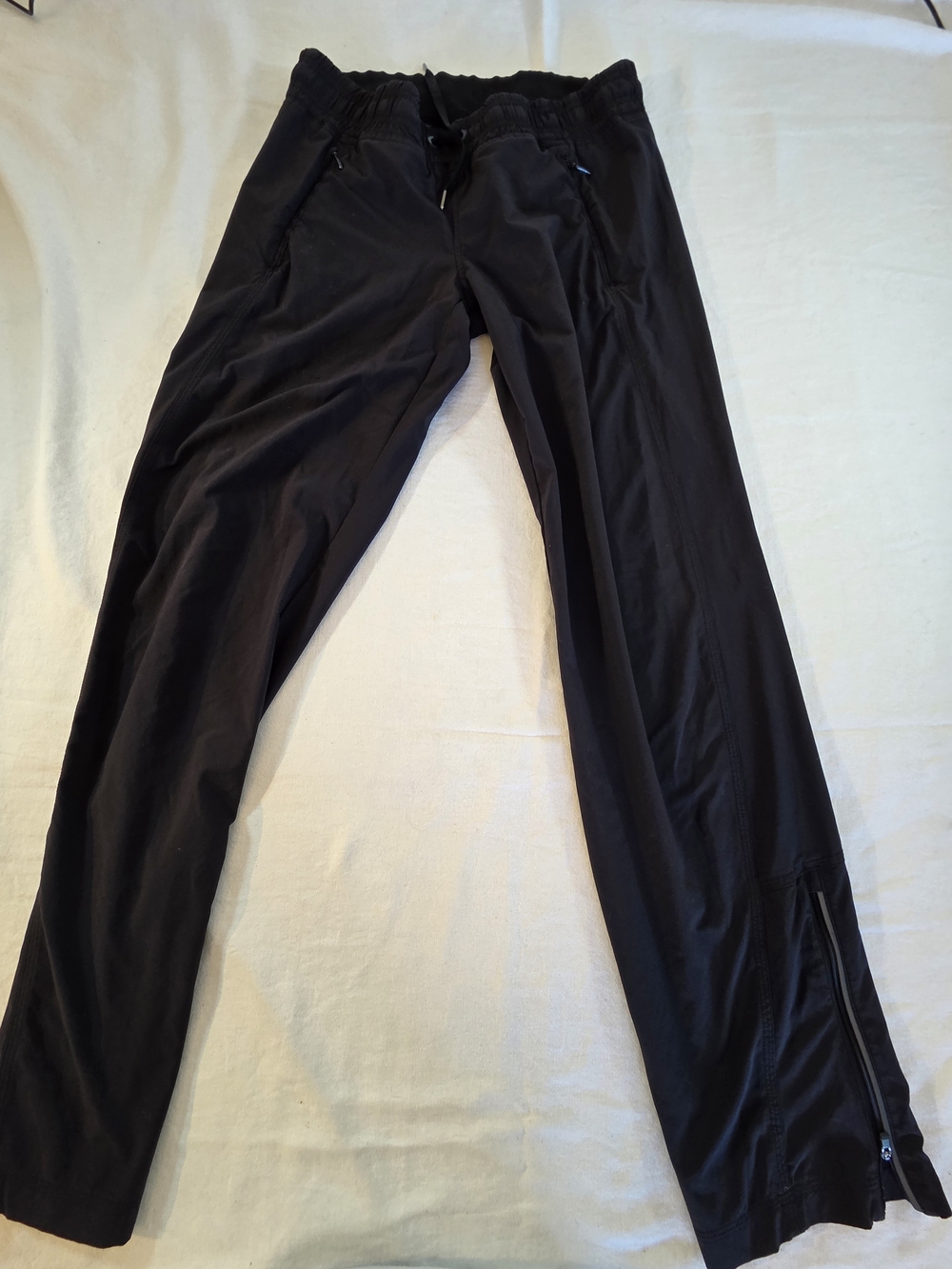 Athleta Women's Black Slim Zip-Hem Joggers